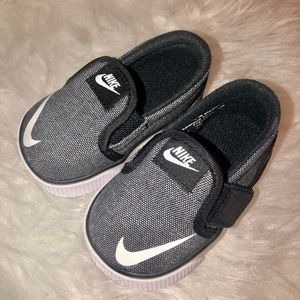 🦓 Baby Nike shoes